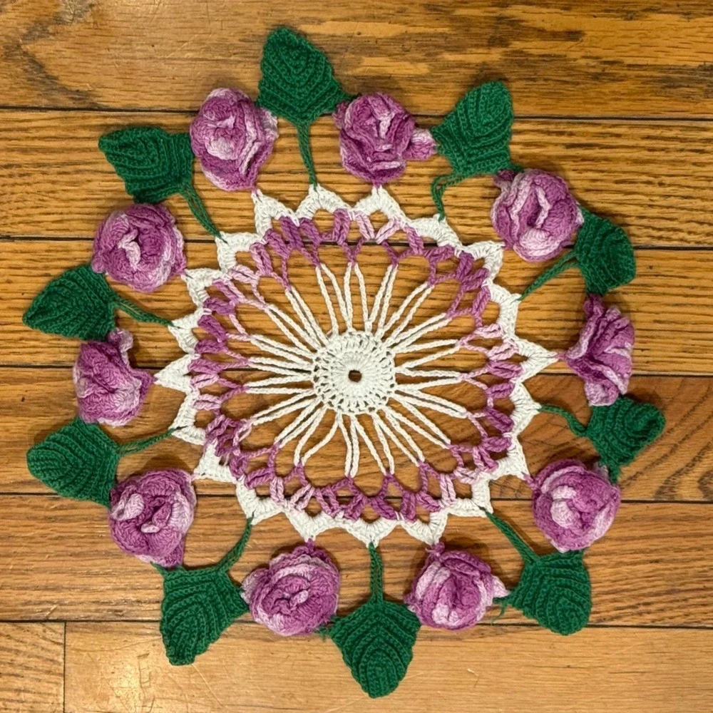 1.a.0.0.0.8.f Vtg Handmade Crochet Doily 3D Purple Roses Green Floral 12.5